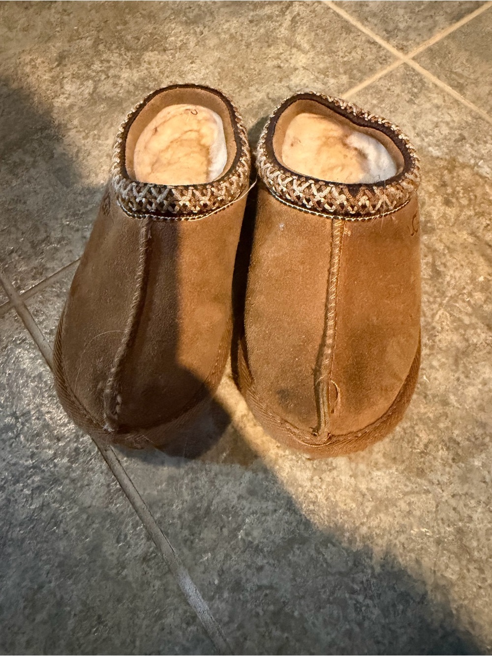 UGG Kids Tan Brown Treaded Sole slipper size 10
